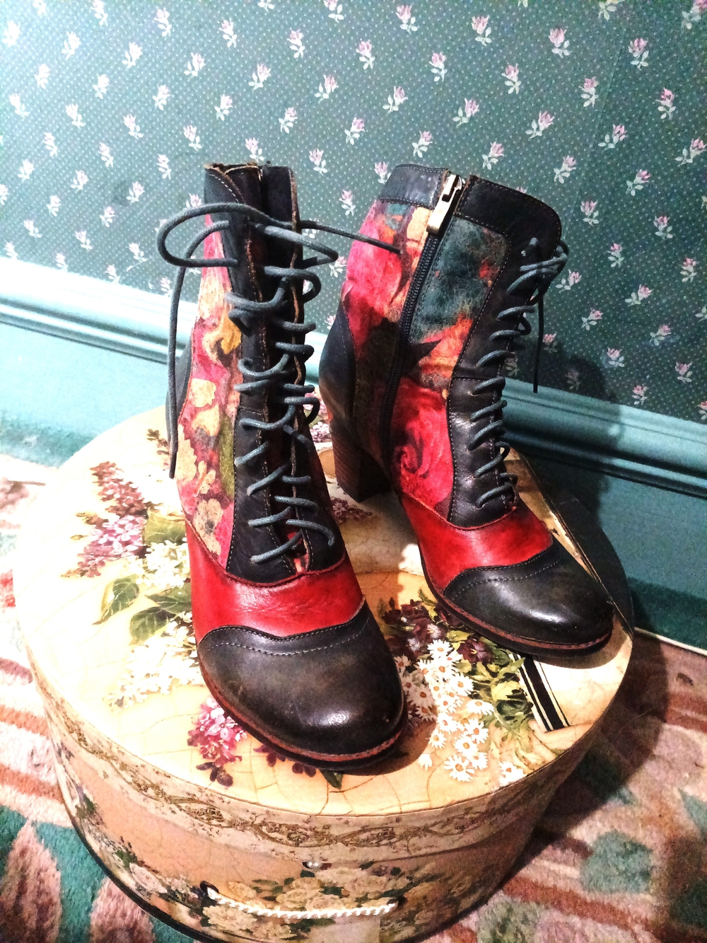 L'ARTISTE Floral Panel Lace-Up Ankle Boots in Red and Black